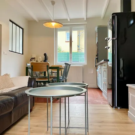 Holiday home L Obione Charmante Maison De Pecheur Renovee Proche Avec Patio Exterieur Le Treport